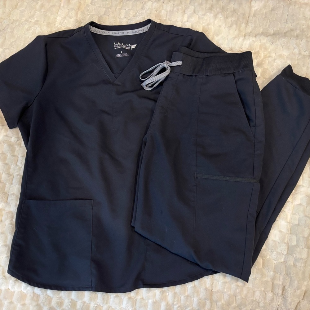 Black Scrub Set